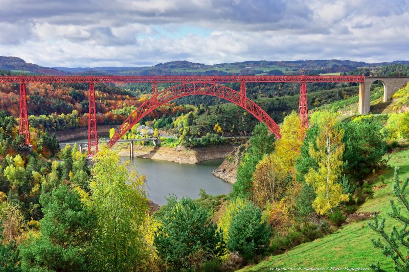Le Viaduc de Garabit
Ruynes-en-Margeride, Cantal
Mots-clés: pont automne