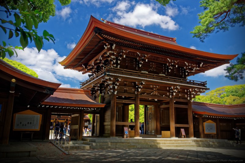 Sanctuaire Meiji Jingū, entrée de la cour extérieure
Tokyo (quartier de Shibuya), Japon
Mots-clés: les_plus_belles_images_de_ville