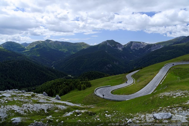 Routes alpines autrichiennes -05
Autriche
Mots-clés: Alpes_Autriche montagne route nature categ_ete