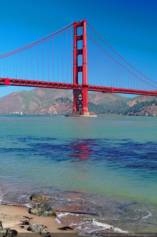 Un pillier du Golden Gate
San Francisco, Californie, USA
Mots-clés: USA etats-unis californie categ_pont san-francisco cadrage_vertical
