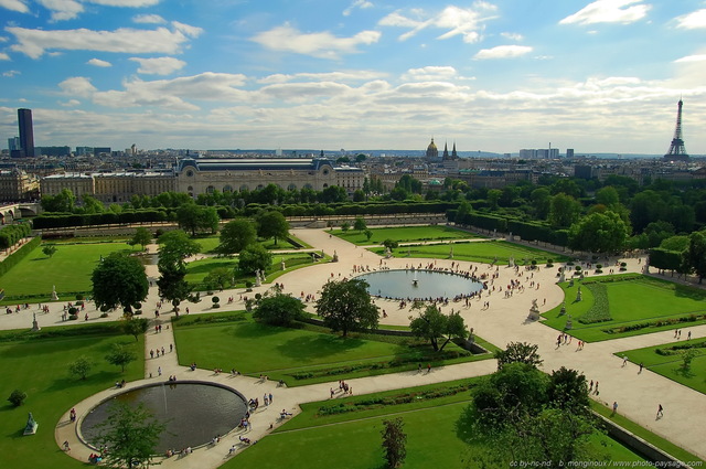 Le jardin des Tuileries
A l'arrière plan, de gauche à droite :
Le musée d'Orsay, les Invalides, et la Tour Eiffel
Mots-clés: paris tuileries jardin tour_eiffel invalides orsay