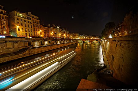 La-Seine-photographiee-de-nuit.jpg