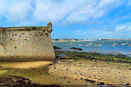 citadelle-rade-port_louis.jpg