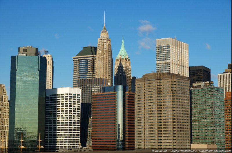 Les gratte ciels du sud de Manhattan
Vus depuis le pont de Brooklyn.
New York, USA
Mots-clés: usa etats-unis new-york gratte-ciel manhattan pont-de-brooklyn tour building