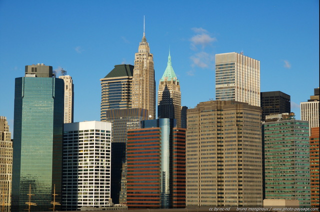 Les gratte ciels du sud de Manhattan
Vus depuis le pont de Brooklyn.
New York, USA
Mots-clés: usa etats-unis new-york gratte-ciel manhattan pont-de-brooklyn tour building