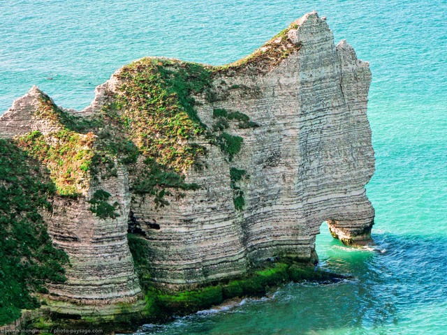 Falaises d'Etretat, La porte d'Amont
Haute Normandie, France
Mots-clés: arche_naturelle porte-d-amont etretat falaise crayeuse littoral normandie mer arche_naturelle