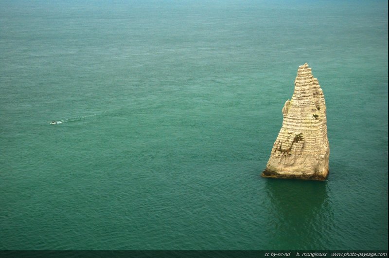 L'aiguille creuse (aiguille d'Aval)
Etretat, Normandie, France
Mots-clés: etretat mer manche normandie littoral porte-d-aval falaise recif