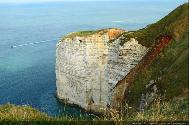 La pointe de la Courtine
Vue depuis la Valleuse d'Antifer
Littoral de Haute-Normandie, France
Mots-clés: etretat normandie mer littoral falaise antifer pointe-de-la-courtine valleuse-d-antifer valleuse