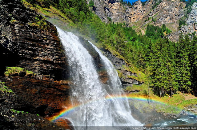 Un arc-en-ciel au pied de la cascade du Rouget
Sixt-fer-à -cheval,
Haute-Savoie, France
Mots-clés: les_plus_belles_images_de_nature cascade rouget sixt_fer_a_cheval haute_savoie montagne nature arc-en-ciel foret_alpes massif_montagneux oxygene week-end nature