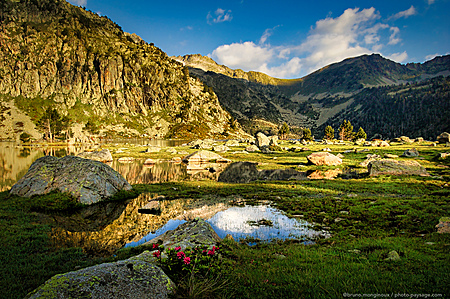 lac-montagne-pyrenees-neouvielle-01.jpg