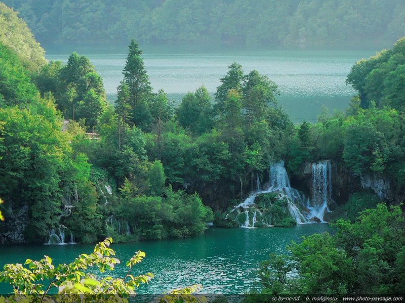 Parc National de Plitvice
A lire sur le blog : [url=http://www.photo-paysage.com/blog/?p=16] Les lacs de Plitvice[/url]
Croatie
Mots-clés: cascade croatie plitvice nature UNESCO_patrimoine_mondial croatie