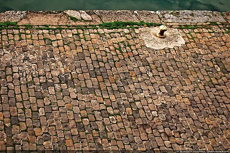 paris-quai-port-paves.jpg