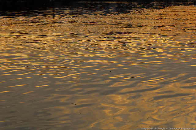 Reflets matinaux sur la Marne 4
Mots-clés: marne riviere reflets