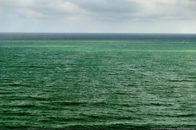 La Manche
[Normandie - Les plages du débarquement]
Mots-clés: omaha_beach les_plages_du_debarquement normandie mer manche calvados colleville-sur-mer littoral-normand