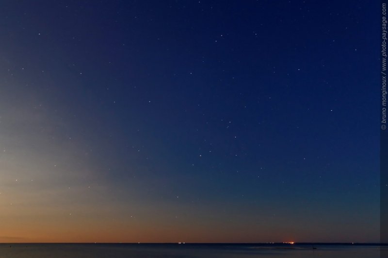 Veillée noctune au bord de la plage
Mots-clés: ciel nuit ciel_nocturne etoile mer categbretagne bretagne