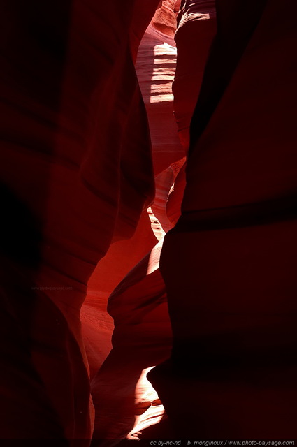 Slot Canyon
Upper Antelope Canyon, réserve de la Nation Navajo, Arizona, USA
Mots-clés: antelope canyon arizona navajo usa cadrage_vertical