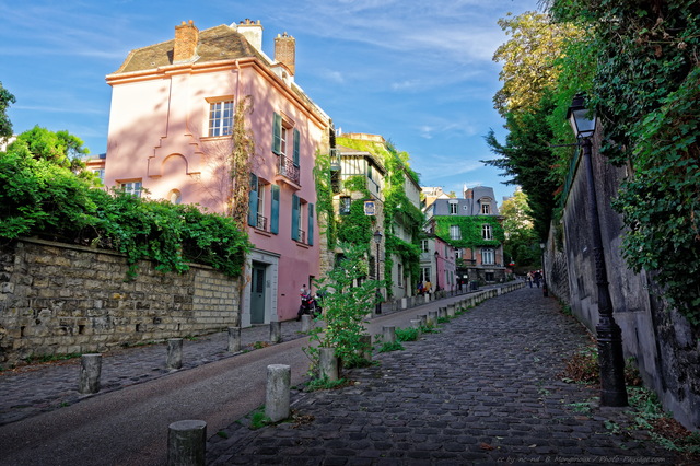 Balade dans les rues de Montmartre, rue de l'Abreuvoir   -01
Montmartre, Paris, France
