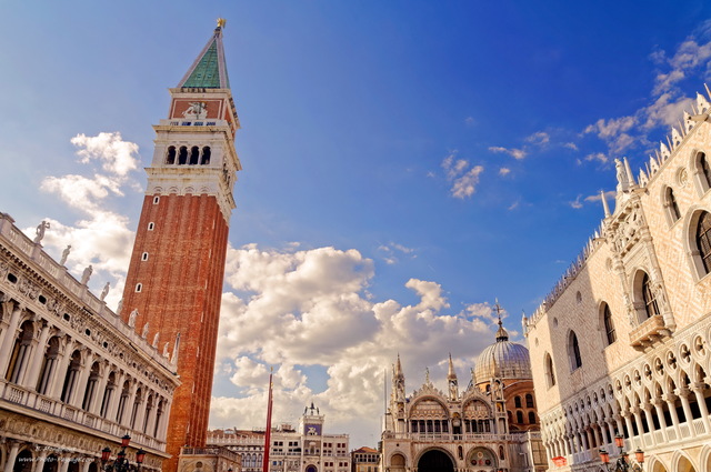 Campanile St Marc - Basilique St Marc - Palais des Doges
[Voyage à Venise, Italie]
Mots-clés: venise italie monument eglise cathedrale basilique unesco_patrimoine_mondial canal cite_des_doges