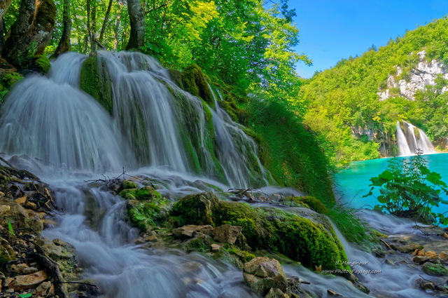Deux cascades et un lac couleur turquoise, voilà  une vision paradisiaque...
Parc National de Plitvice, Croatie
Mots-clés: les_plus_belles_images_de_nature cascade croatie plitvice UNESCO_patrimoine_mondial nature croatie