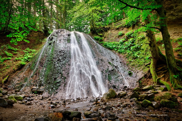 Cascade du Rossignolet - Mont-Dore
Mont-Dore, Auvergne
Mots-clés: cascade categorieautreforet auvergne les_plus_belles_images_de_nature