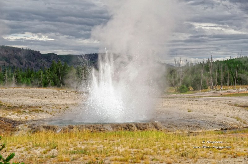 Cliff Geyser   2
Black Sand Basin, parc national de Yellowstone, Wyoming, USA
Mots-clés: yellowstone wyoming usa source_thermale geyser