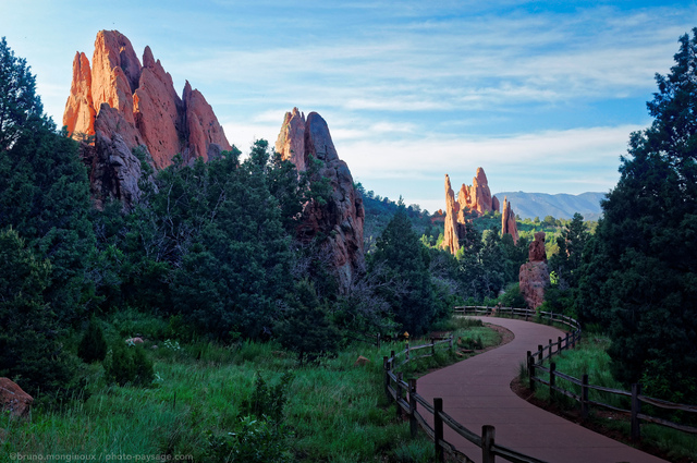 Garden of the Gods   02
Colorado Springs, Colorado, USA
Mots-clés: etat_colorado usa categ_ete sentier montagne_usa