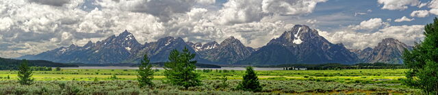 Grand Teton, vue panoramique 
Parc national de Grand Teton, Wyoming, USA
Mots-clés: wyoming usa montagne_usa photo_panoramique prairie campagne_usa