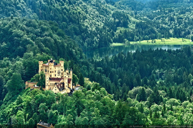 Hohenschwangau et le lac Schwansee
Schwangau, Bavière, Allemagne
Mots-clés: allemagne baviere foret_alpes categ_ete categorielac chateau monument rempart