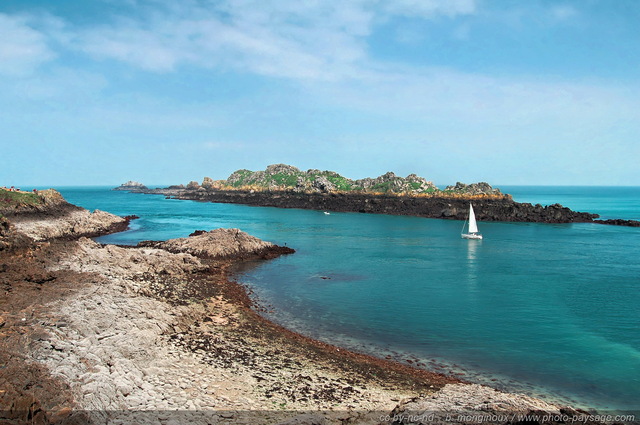 Ile des Landes 
Pointe du Grouin, Cancale, 
Ille-et-Vilaine, Bretagne, France
Mots-clés: bretagne littoral cÃ´te mer la_manche golfe_de_saint_malo rivage ille-et-vilaine cancale
