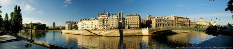 La Seine, les Tours de Notre Dame et le Pont de l'Arcole 
(assemblage panoramique HD)
Paris, France
Mots-clés: paris paysage_urbain photo_panoramique categ_ile_de_la_cite les_ponts_de_paris