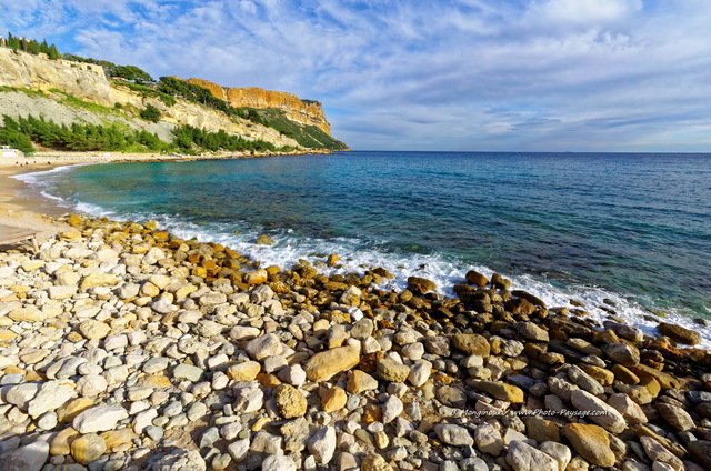 La plage et la baie de Cassis
En arrière plan, Cap Canaille
Mots-clés: cassis calanques littoral provence plage falaise mer mediterranee