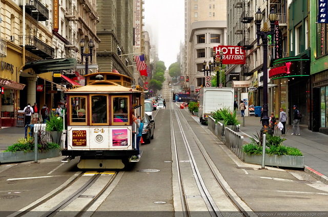 Le Cable Car de San Francisco
San Francisco, Californie, USA
Mots-clés: san-francisco californie usa rue