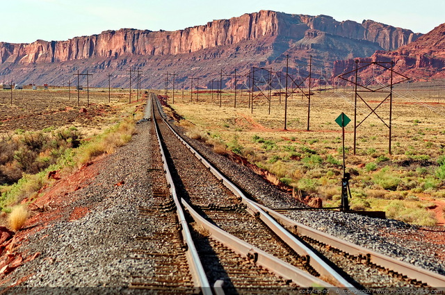 Le chemin de fer dans le grand ouest américain   02
Moab, Utah, USA
Mots-clés: utah usa desert voie-ferree