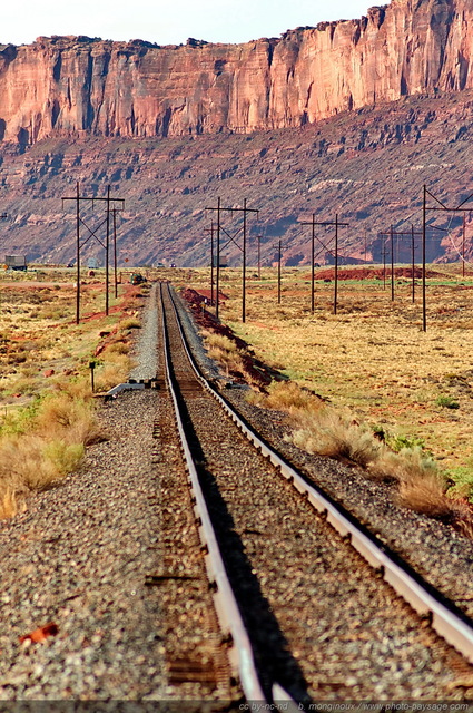 Le chemin de fer dans le grand ouest américain   03
Moab, Utah, USA
Mots-clés: utah usa desert voie-ferree cadrage_vertical