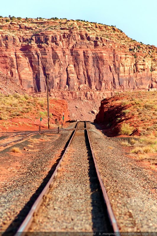 Le chemin de fer dans le grand ouest américain   04
Moab, Utah, USA
Mots-clés: utah usa desert voie-ferree cadrage_vertical