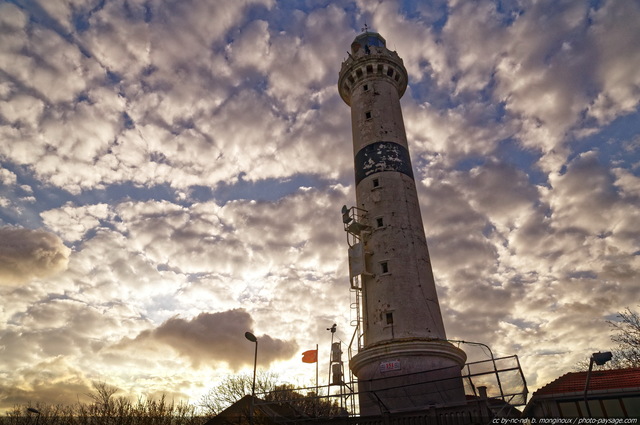 Phare sur la pointe du Sérail -01
Istanbul, Turquie
Mots-clés: turquie phare contre-jour bosphore regle_des_tiers