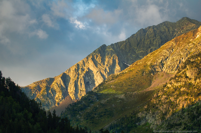 Hautes Pyrénées
Lever de soleil dans la réserve naturelle de Néouvielle
Mots-clés: montagne pyrenees matin aube
