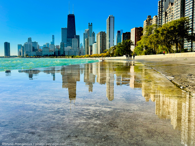 Reflets au bord du lac Michigan
Chicago, Illinois, USA
Mots-clés: les_plus_belles_images_de_ville Reflets categorielac