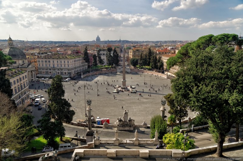 La Piazza del Popolo, vue depuis les jardins du Pincio
Villa Borghèse, Rome, Italie
Mots-clés: rome italie monument jardins_de_rome obelisque