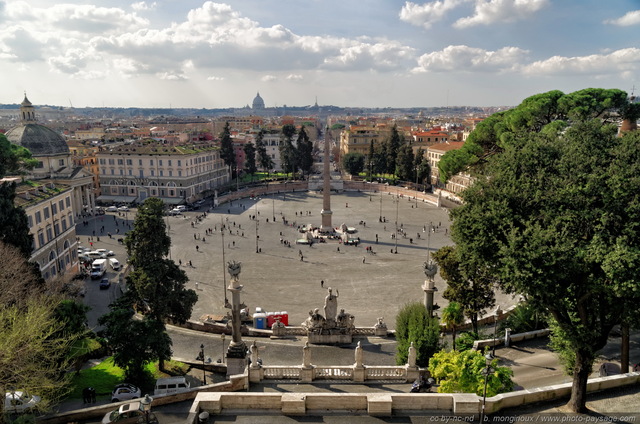 La Piazza del Popolo, vue depuis les jardins du Pincio
Villa Borghèse, Rome, Italie
Mots-clés: rome italie monument jardins_de_rome obelisque