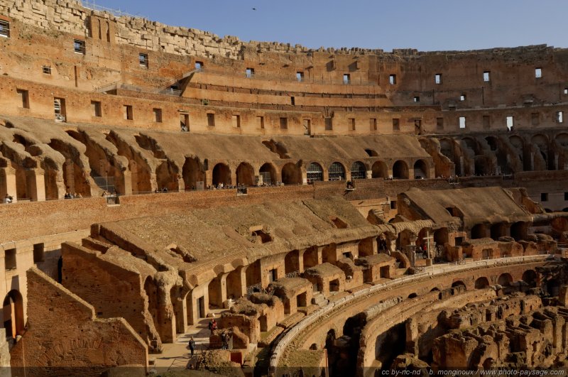 Les gradins du Colisée
Rome, Italie
Mots-clés: rome italie monument colisee