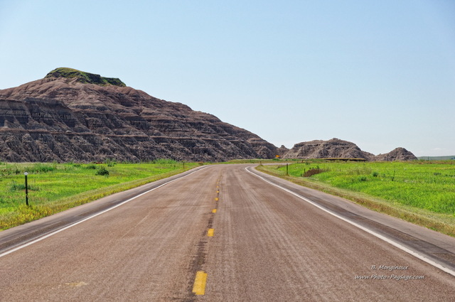 Route dans le parc national des Badlands_01
Parc national des Badlands, Dakota du Sud, USA
Mots-clés: dakota_du_sud usa usa routes_ouest_amerique desert