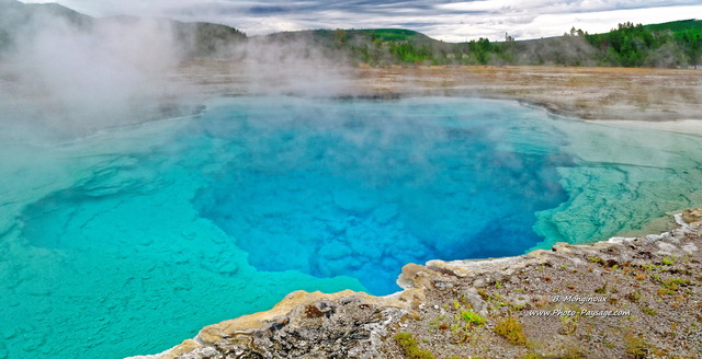 Sapphire pool 
Biscuit Basin, parc national de Yellowstone, Wyoming, USA
Mots-clés: yellowstone wyoming usa categorielac source_thermale photo_panoramique les_plus_belles_images_de_nature