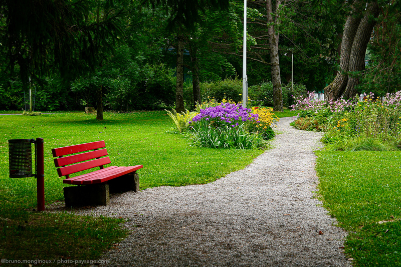 Balade dans un parc autrichien
Igls, Innsbruck, Tyrol, Autriche
Mots-clés: Autriche sentier categ_ete pelouse les_plus_belles_images_de_ville