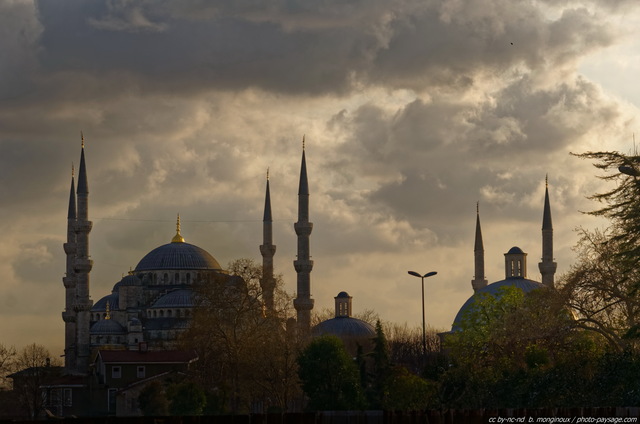 Soleil couchant sur la Mosquée Bleue
Istanbul, Turquie
