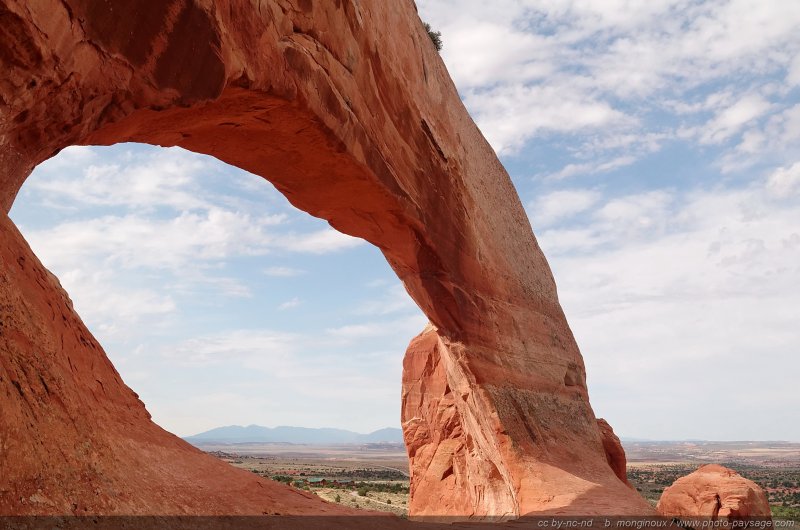 Sous la Wilson Arch
Wilson Arch, Utah, USA
Mots-clés: utah usa arche_naturelle categ_ete desert