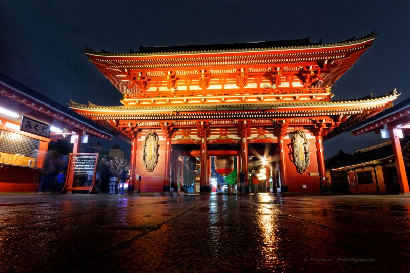 Temple Sensô-ji : Hozomon gate
Tokyo (quartier d'Asakusa), Japon
Mots-clés: reflet