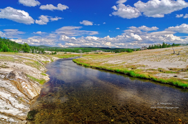 La rivière Firehole, dans la zone de sources thermales de Upper Geyser Basin
Parc national de Yellowstone, Wyoming, USA
Mots-clés: riviere usa categ_ete yellowstone wyoming ciel_d_en_bas