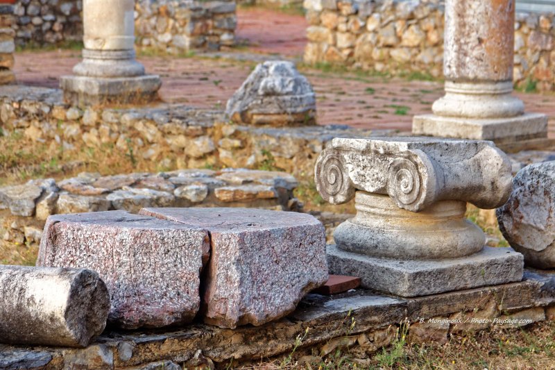 Vestiges à proximité du Monastere Saint-Pantaleimon d'Ohrid
Ohrid, Macédoine
Mots-clés: monument