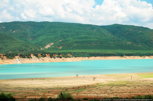 Lac d'Embalse de Mediano
Espagne
Mots-clés: espagne nature embalse_de_mediano pyrenees montagne ete categorielac peninsule_iberique espagnol